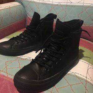 Brand new converse size 9 shoe